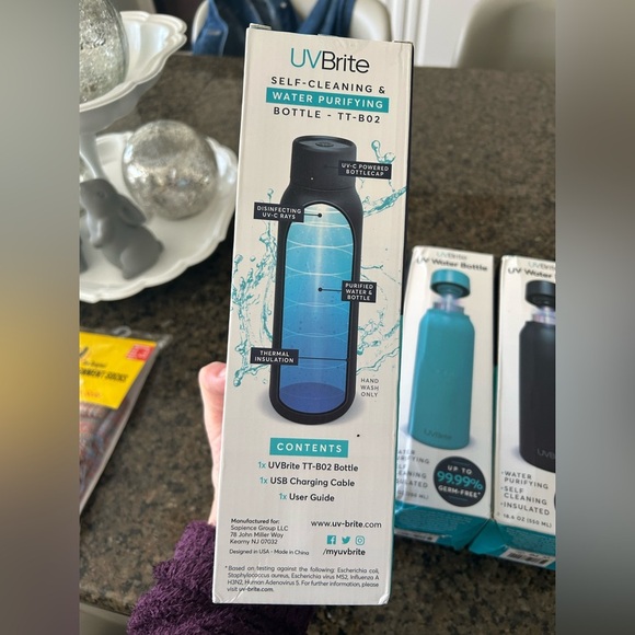 UVBrite Self-Cleaning and Water-Purifying Bottle 18.6 Oz New In Box (One) - Picture 10 of 12
